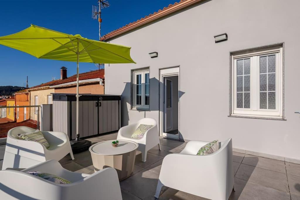 A Neida Casa Con Terraza Con Vistas Al Mar Villa Cee Eksteriør billede